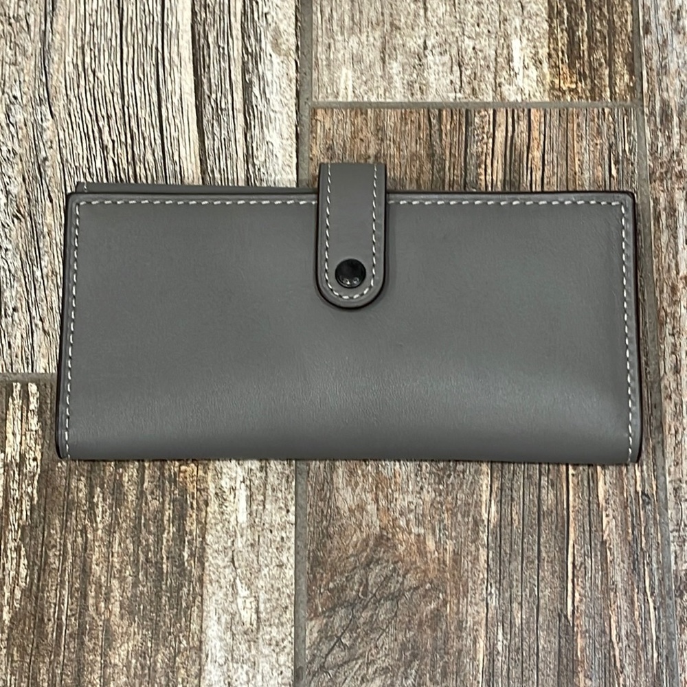Coach Rogue Slim Wallet Glovetanned